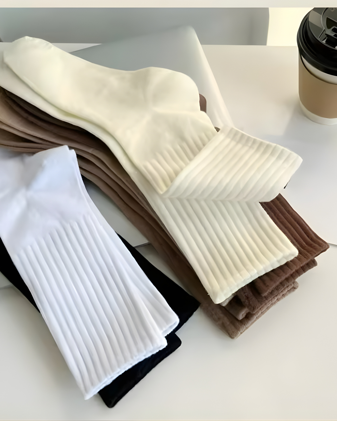 6'lı Ribanalı Dikişsiz Konç Çorap